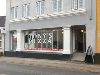 Tony's Pizza