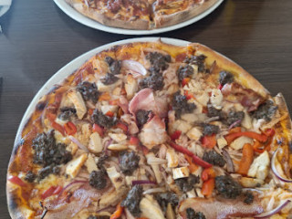 Roma Pizzaria Cafe