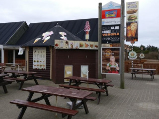 Royal Is Cafe/ishøjen V/mohammad Muslim Hassan Al-wasiti