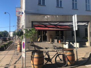 Klubbens Take Away Og Lounge