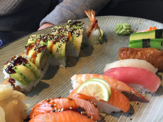 Oishii Sushi
