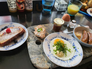 Café Parallel