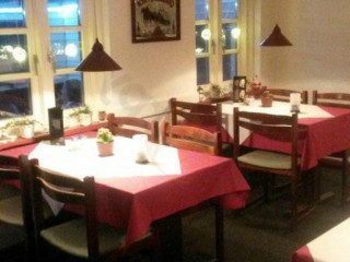 Cafe Retro