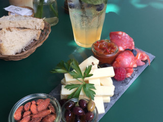 Cafe Flora