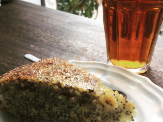 Frb. Alle 45 Cafe Antik