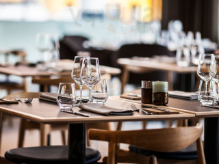 Runway Restaurant Bar