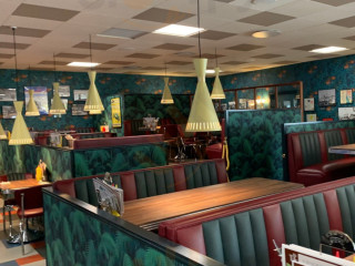 Sallie's Restaurant Snack Bar