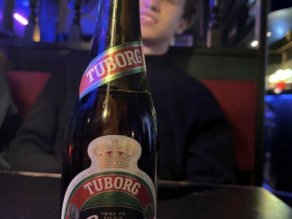 Johnnys Bodega